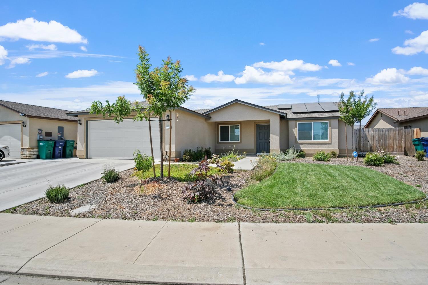 W Petrel Court, Winton, California image 2
