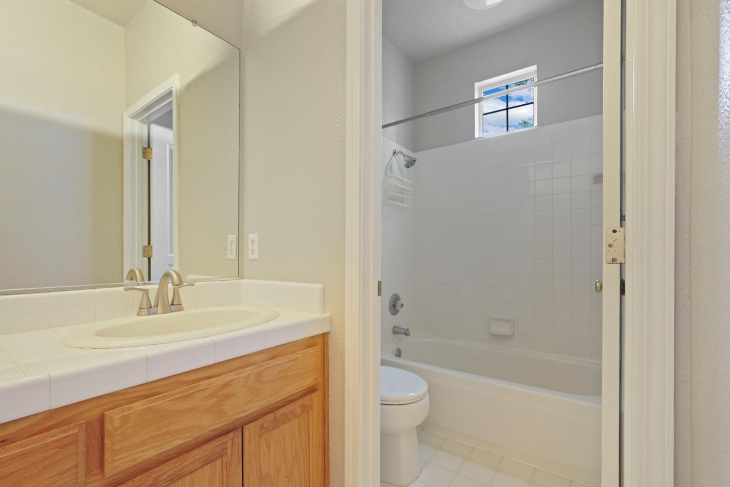 Detail Gallery Image 53 of 62 For 2651 Douglas Fir Dr, Lodi,  CA 95242 - 4 Beds | 3 Baths