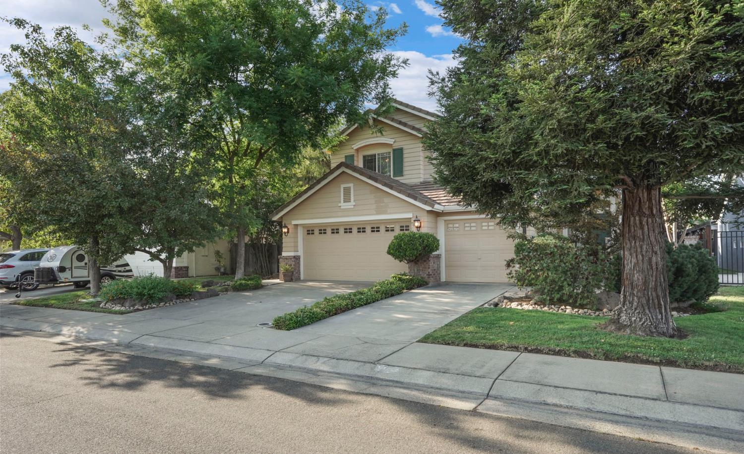 Carnation Avenue, Sacramento, California image 3