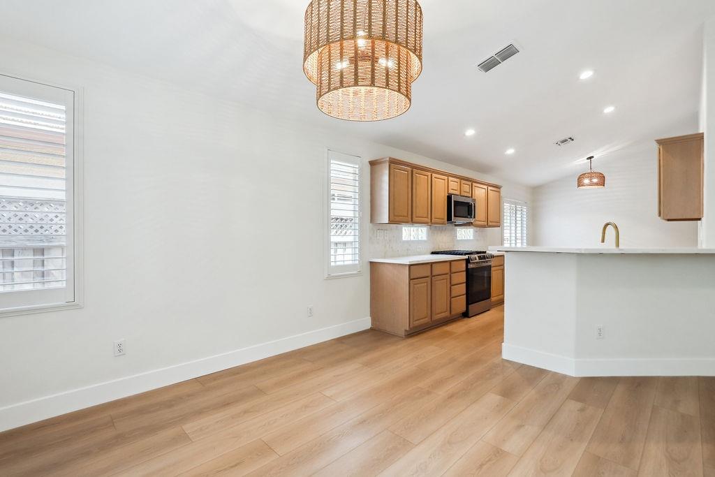 Clearview Way, Roseville, California image 8