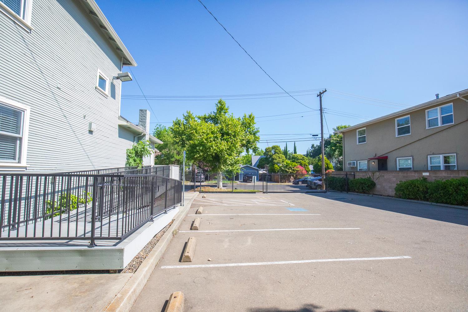 4th Avenue, Sacramento, California image 30