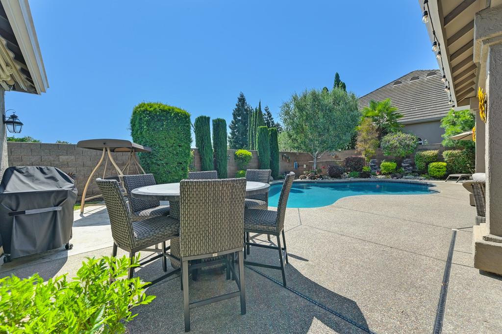 Vienna Drive, Lodi, California image 34