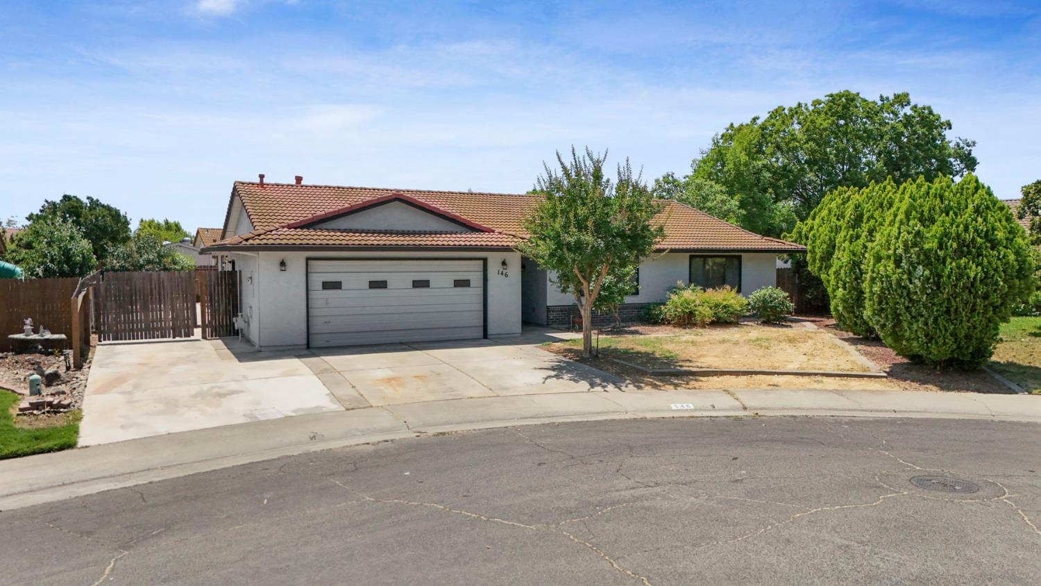 146 Brodiewest Ct., Galt, California image 2