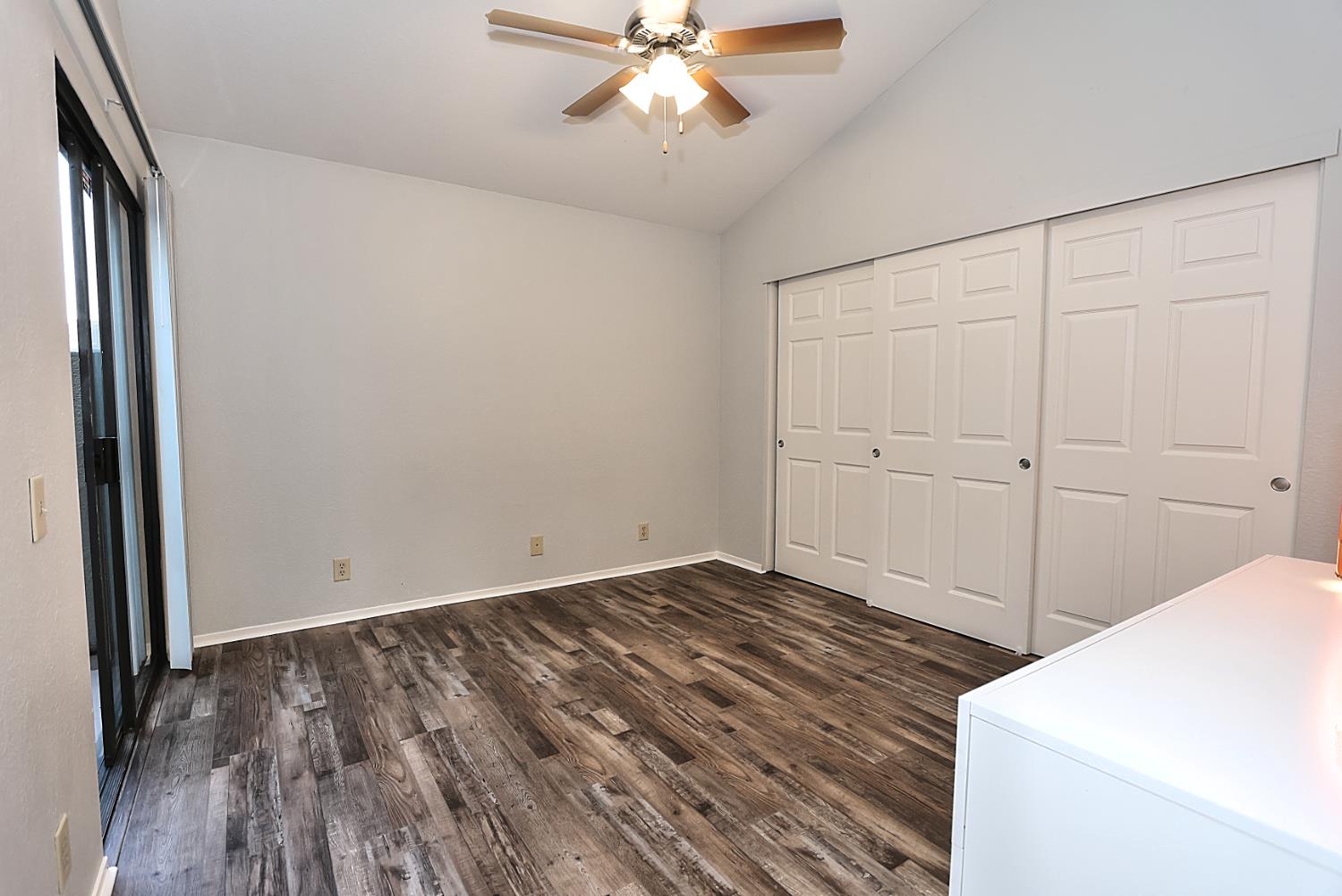 Photo #18: 225072718 Listing: Photo #18
