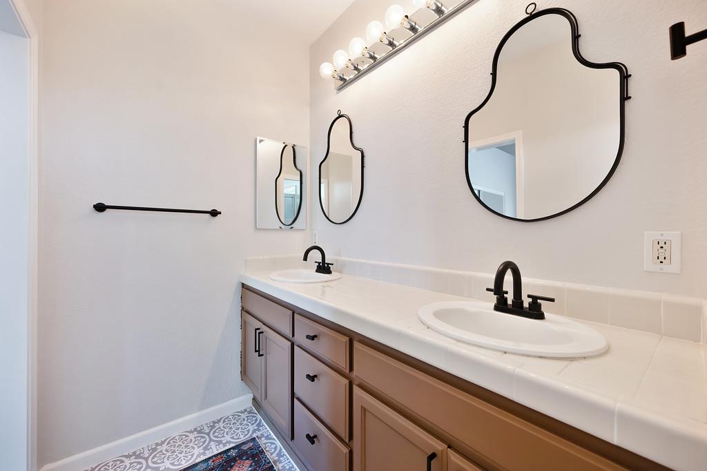Verdeca Way, Rancho Cordova, California image 25