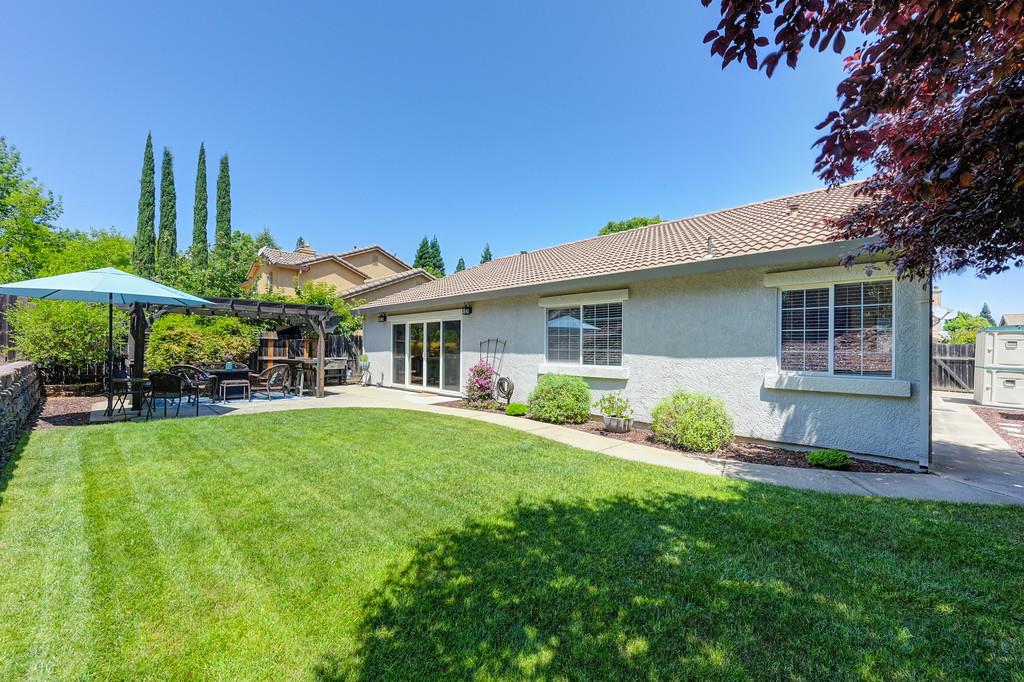 Rowlands Court, Folsom, California image 41
