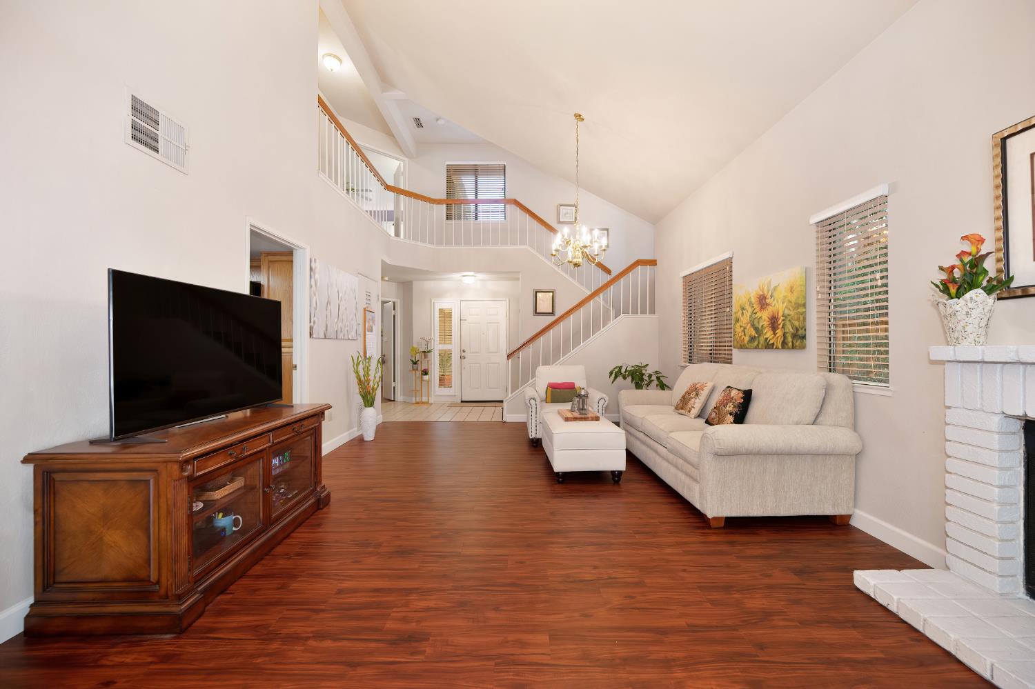 Photo #14: 225072238 Listing: Photo #14