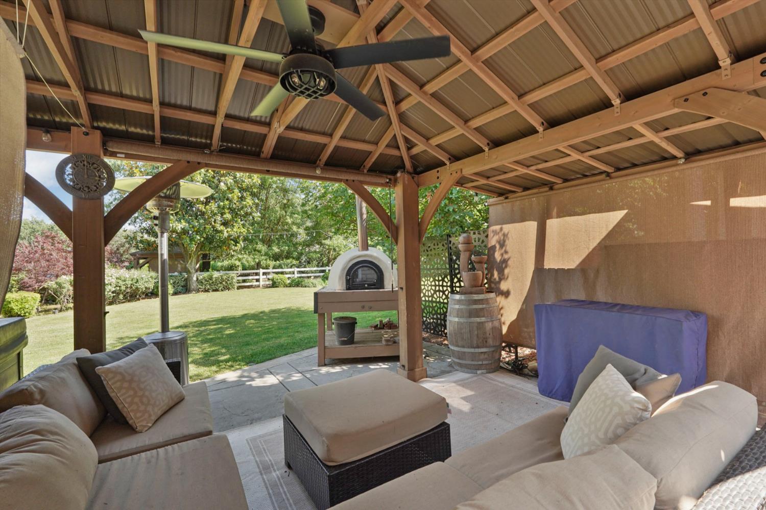 Detail Gallery Image 63 of 74 For 24646 Meadow Creek Ct, Acampo,  CA 95220 - 4 Beds | 4/1 Baths