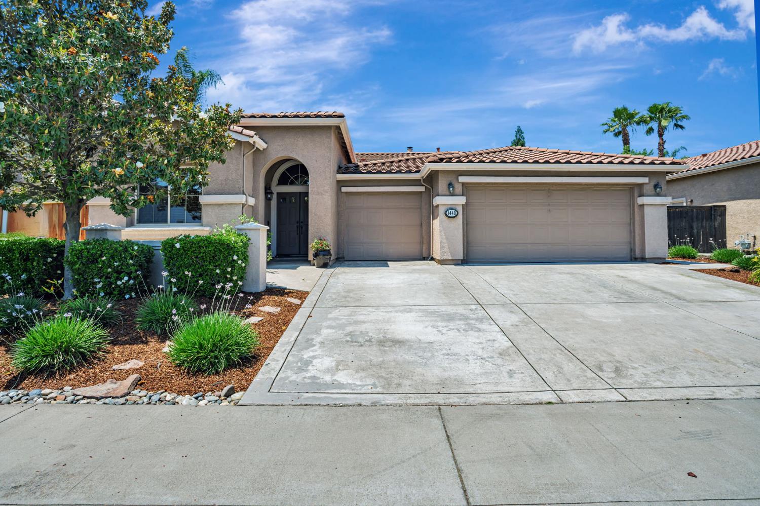 Diamond Park Lane, Roseville, California image 1