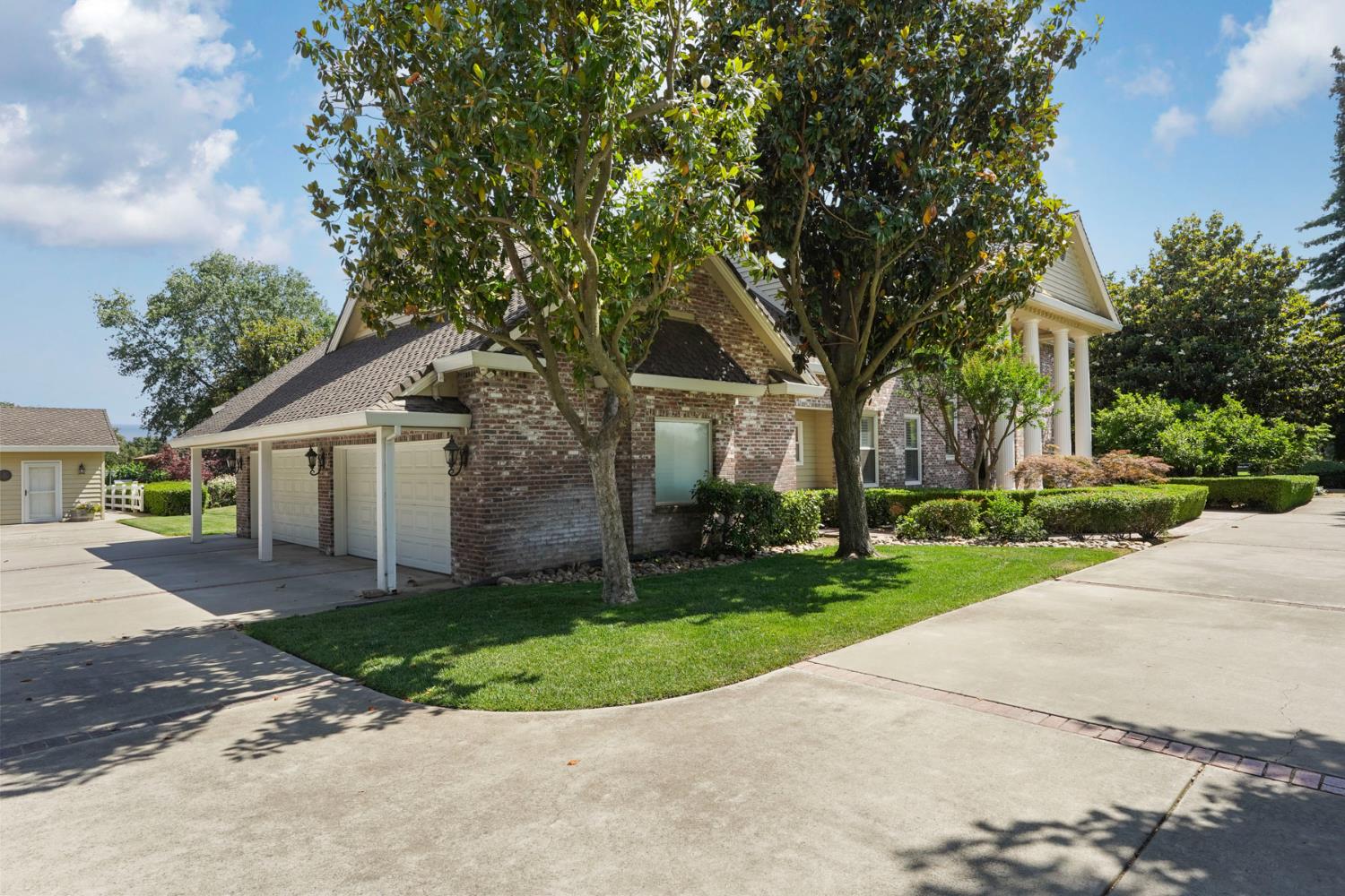 Detail Gallery Image 7 of 74 For 24646 Meadow Creek Ct, Acampo,  CA 95220 - 4 Beds | 4/1 Baths