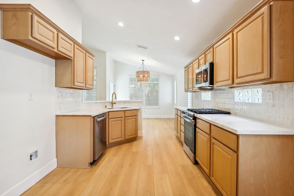 Clearview Way, Roseville, California image 12