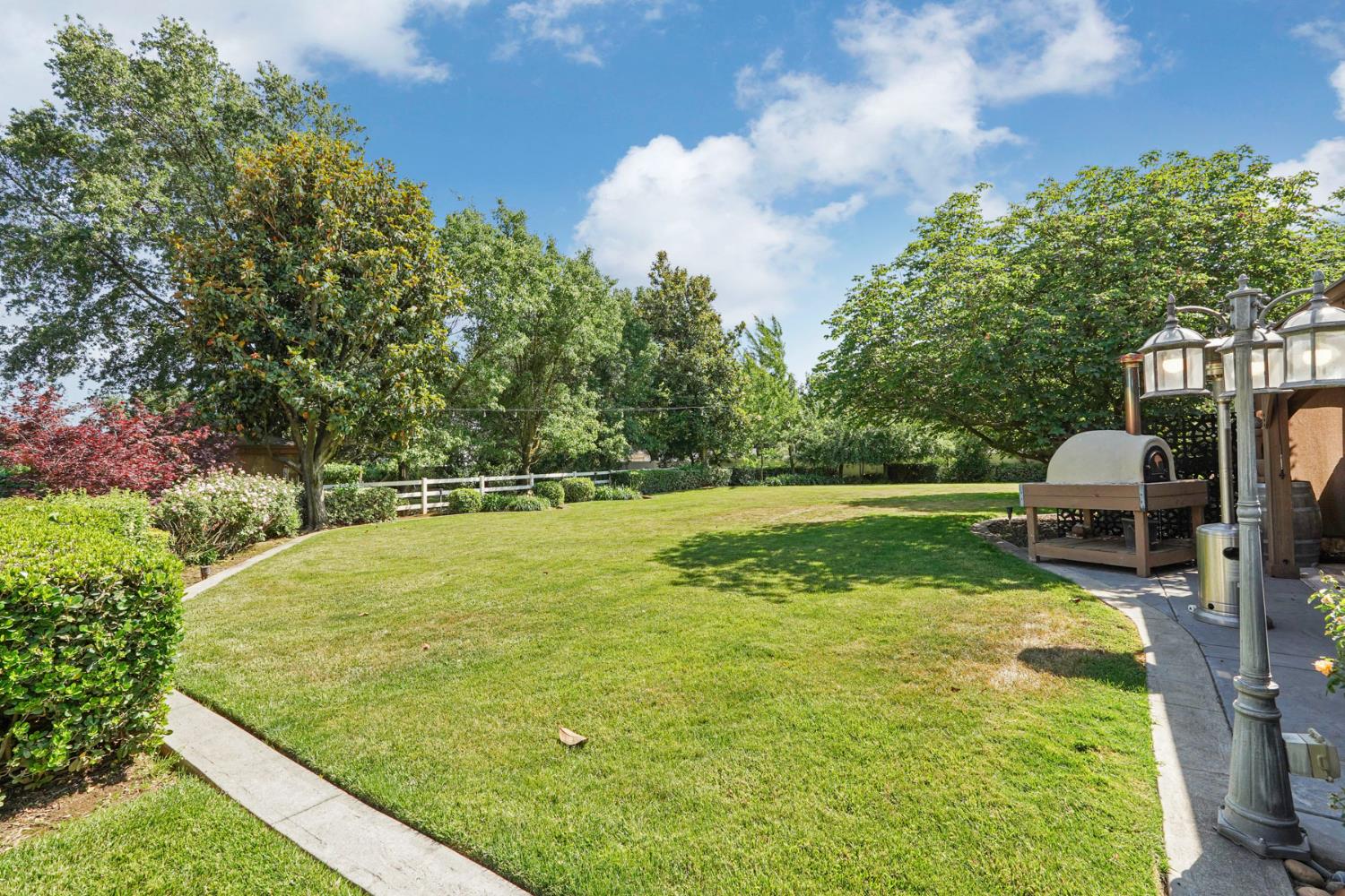 Detail Gallery Image 65 of 74 For 24646 Meadow Creek Ct, Acampo,  CA 95220 - 4 Beds | 4/1 Baths