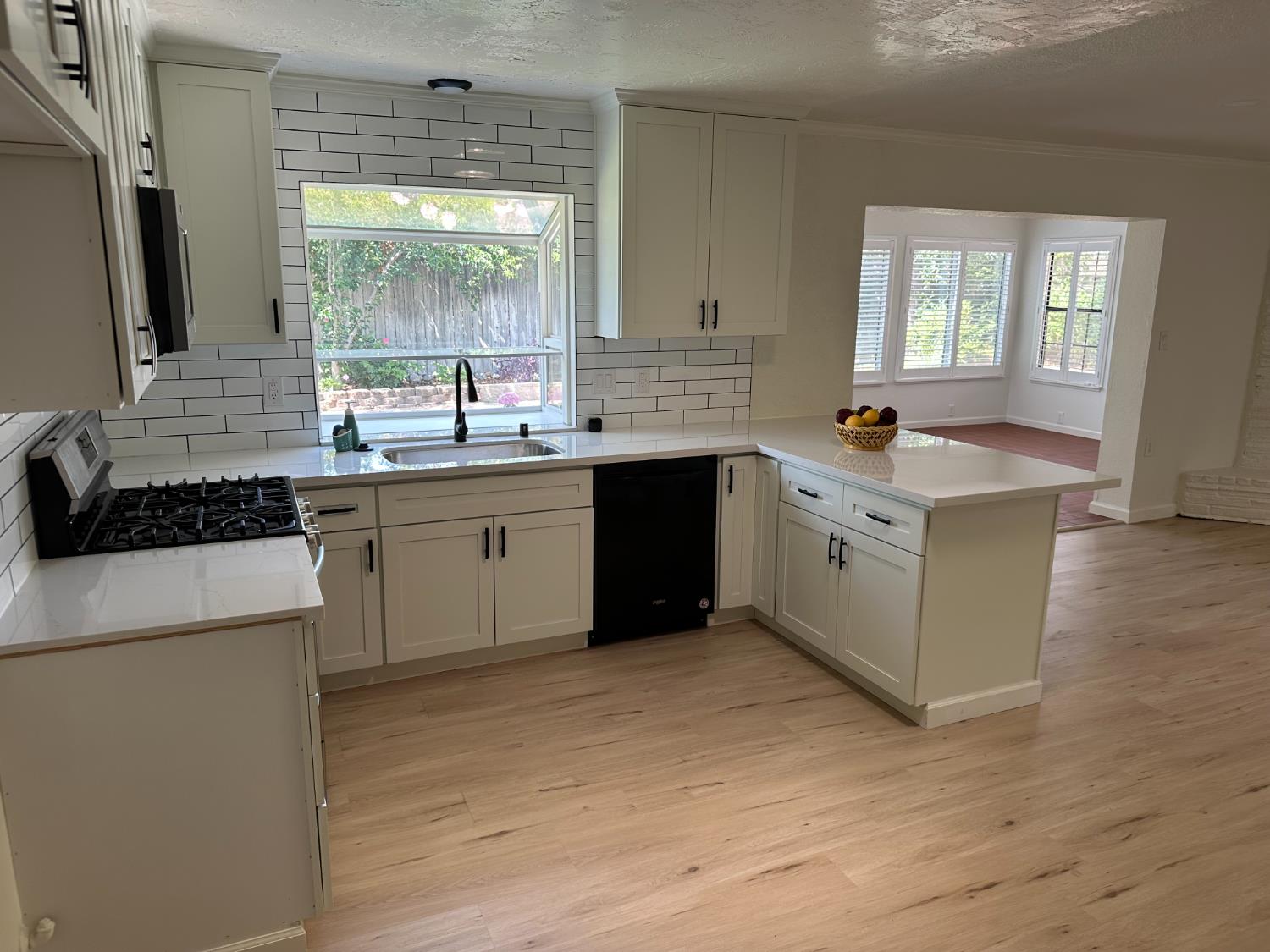 Glenbar Way, Fair Oaks, California image 9