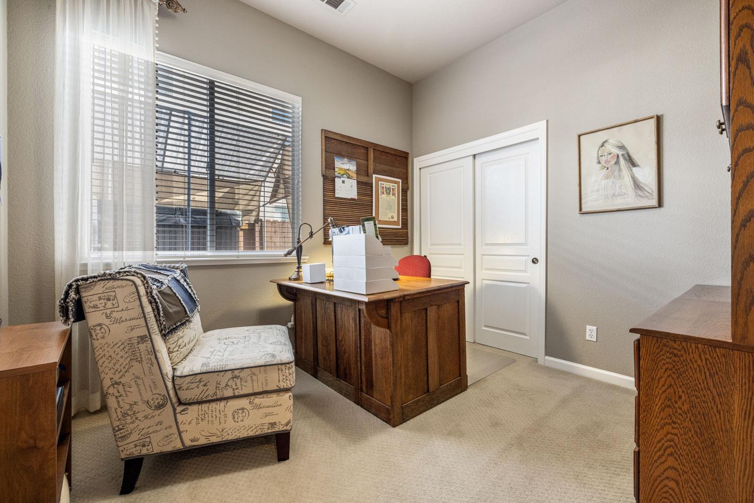 Hyde Park Lane, Manteca, California image 29