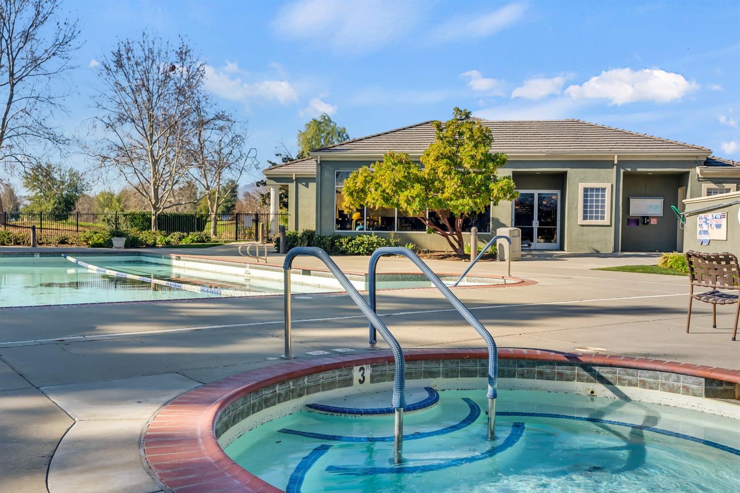 Honeygold Lane, Brentwood, California image 20