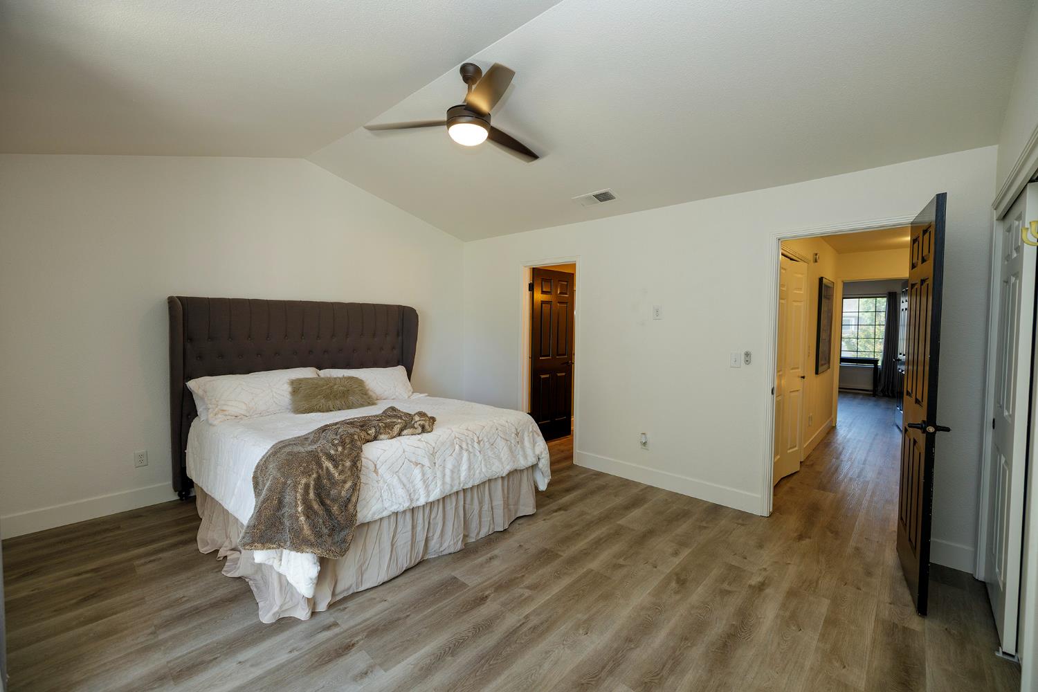 Leveland #C, Modesto, California image 31