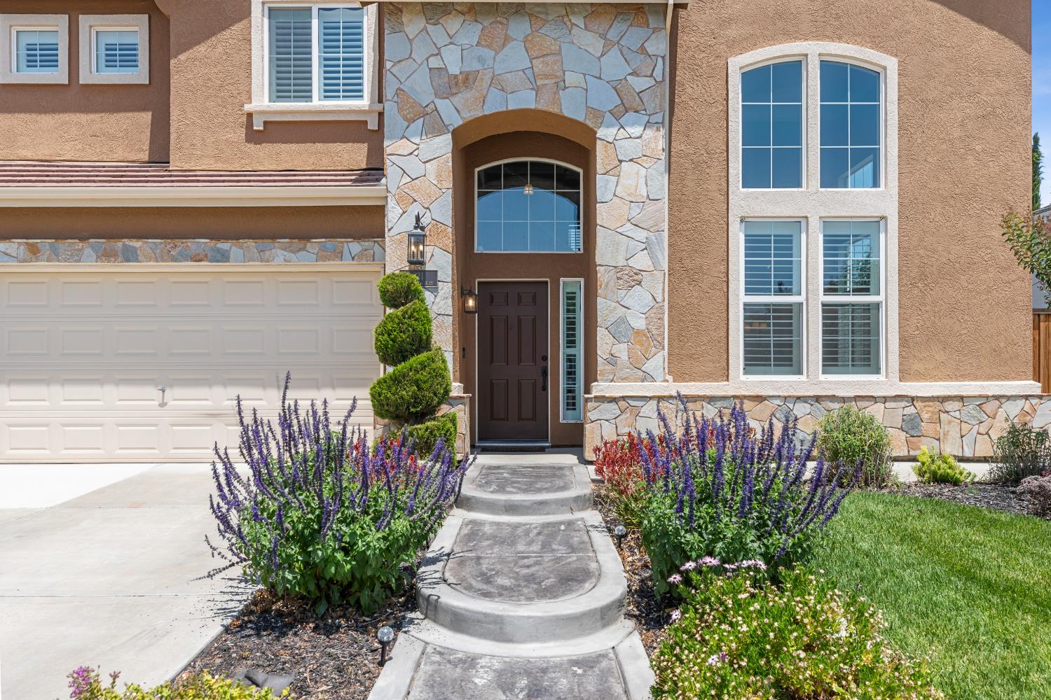 Autumn Creek Court, Tracy, California image 4