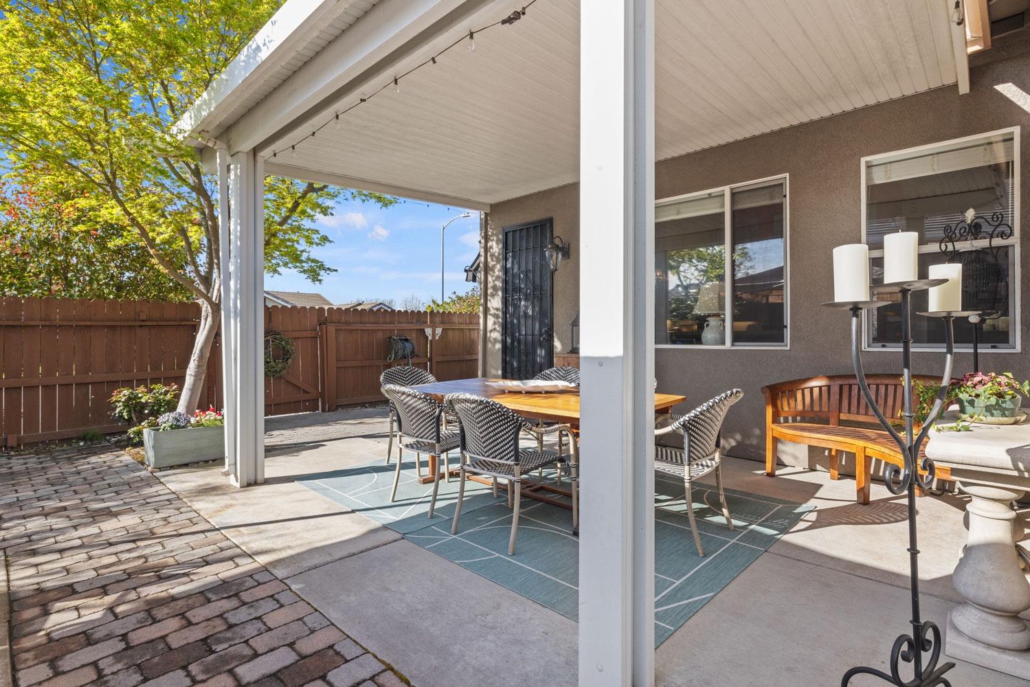 Hyde Park Lane, Manteca, California image 37