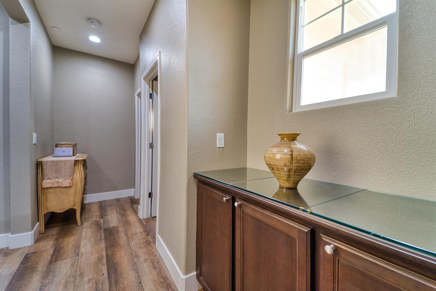 Calico Drive, Rocklin, California image 28