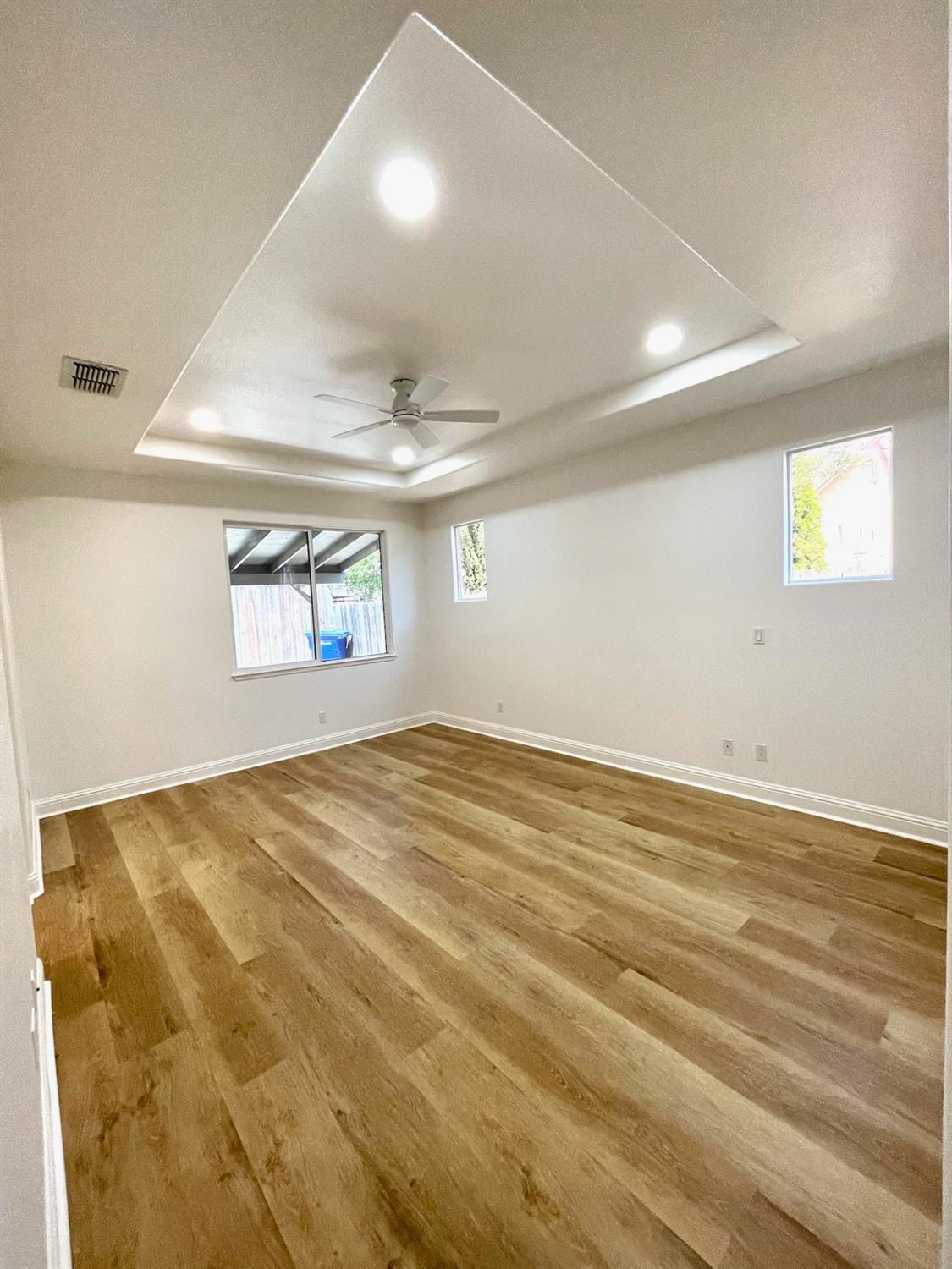Thornhill Way, Modesto, California image 6