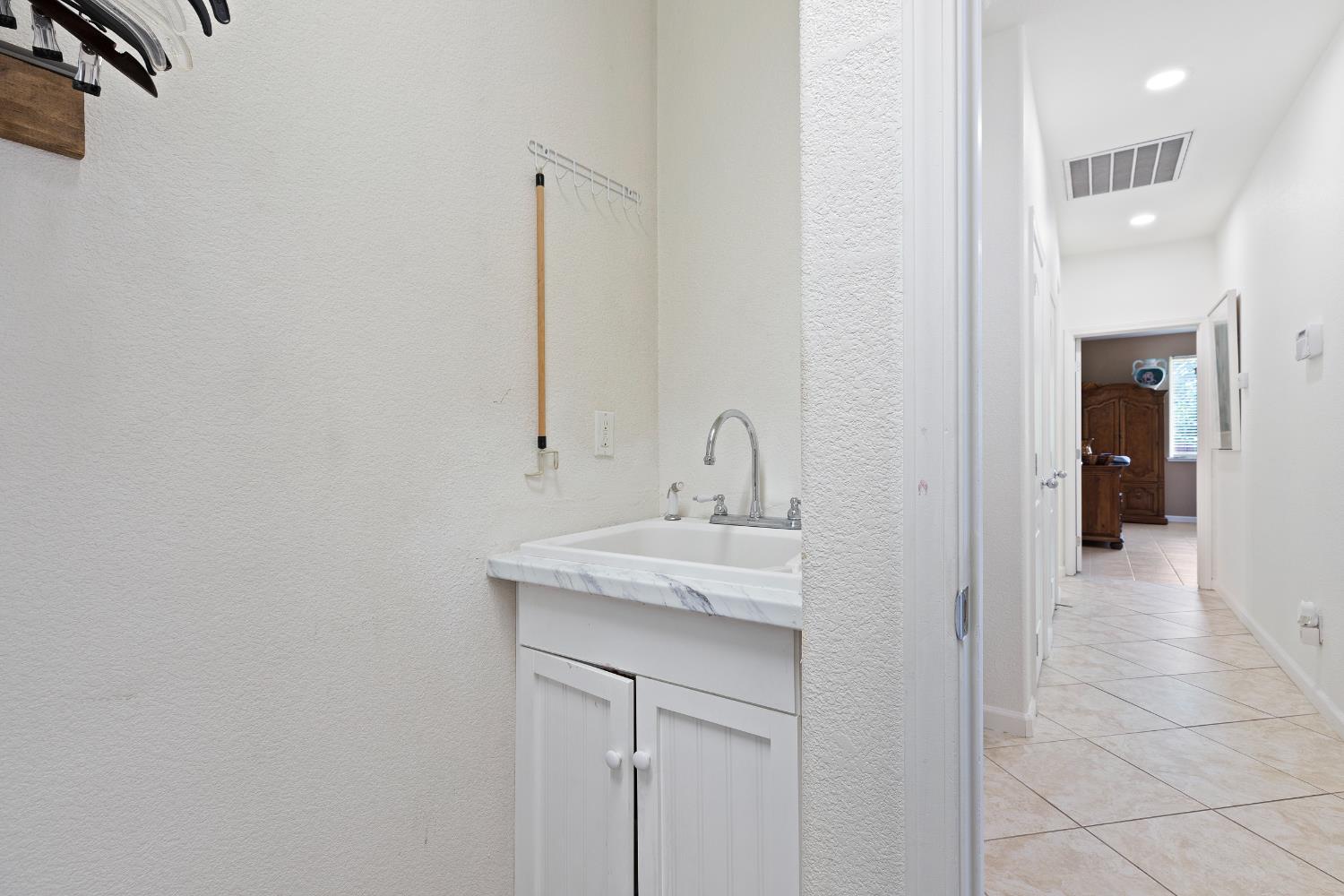 Shearwater Drive, Patterson, California image 32