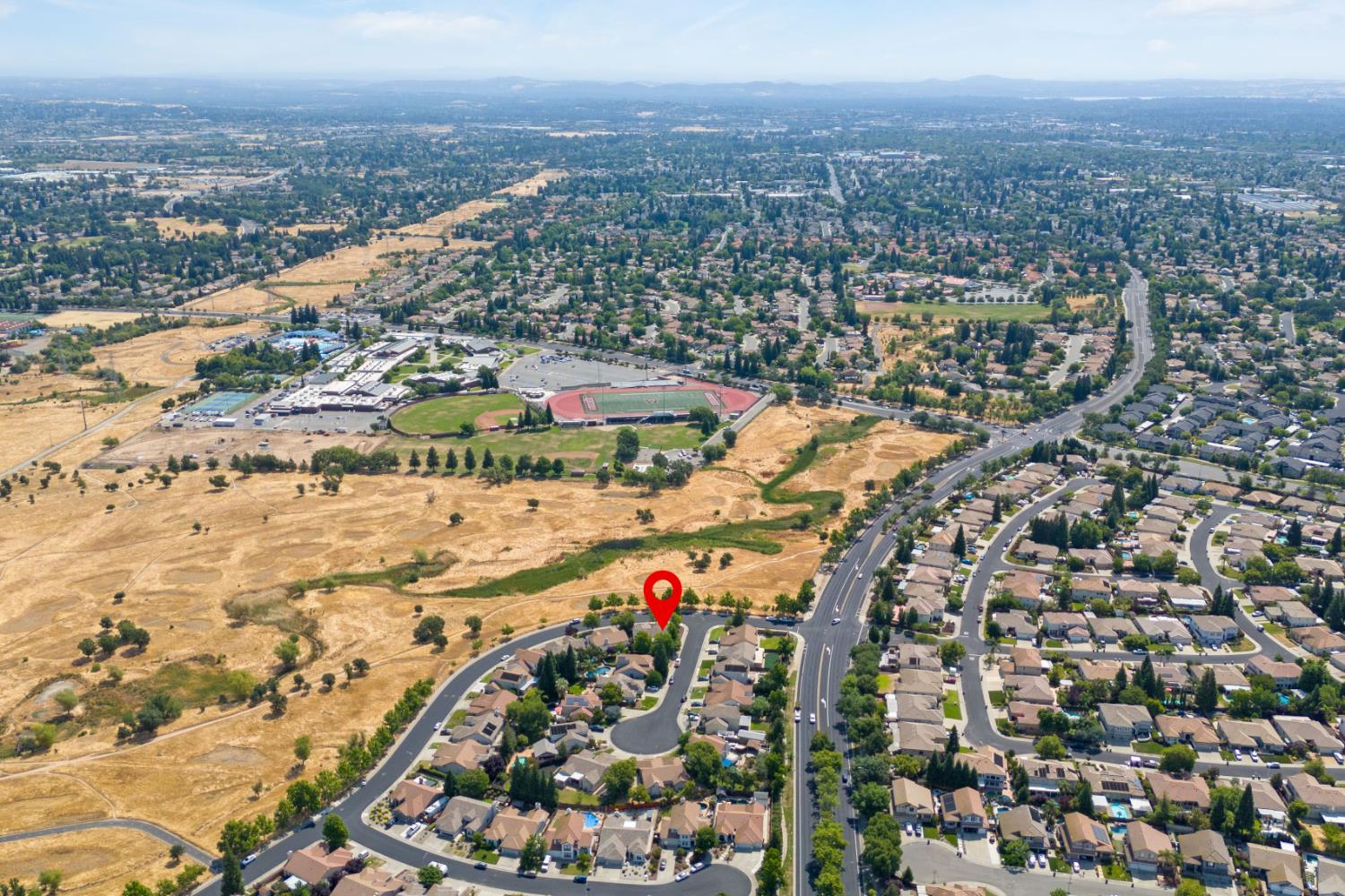 Aylesbury, Roseville, California image 39