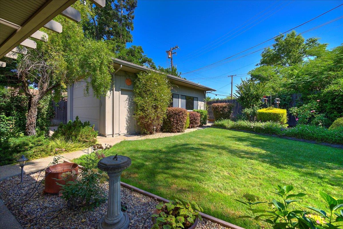 Lusk Drive, Sacramento, California image 32