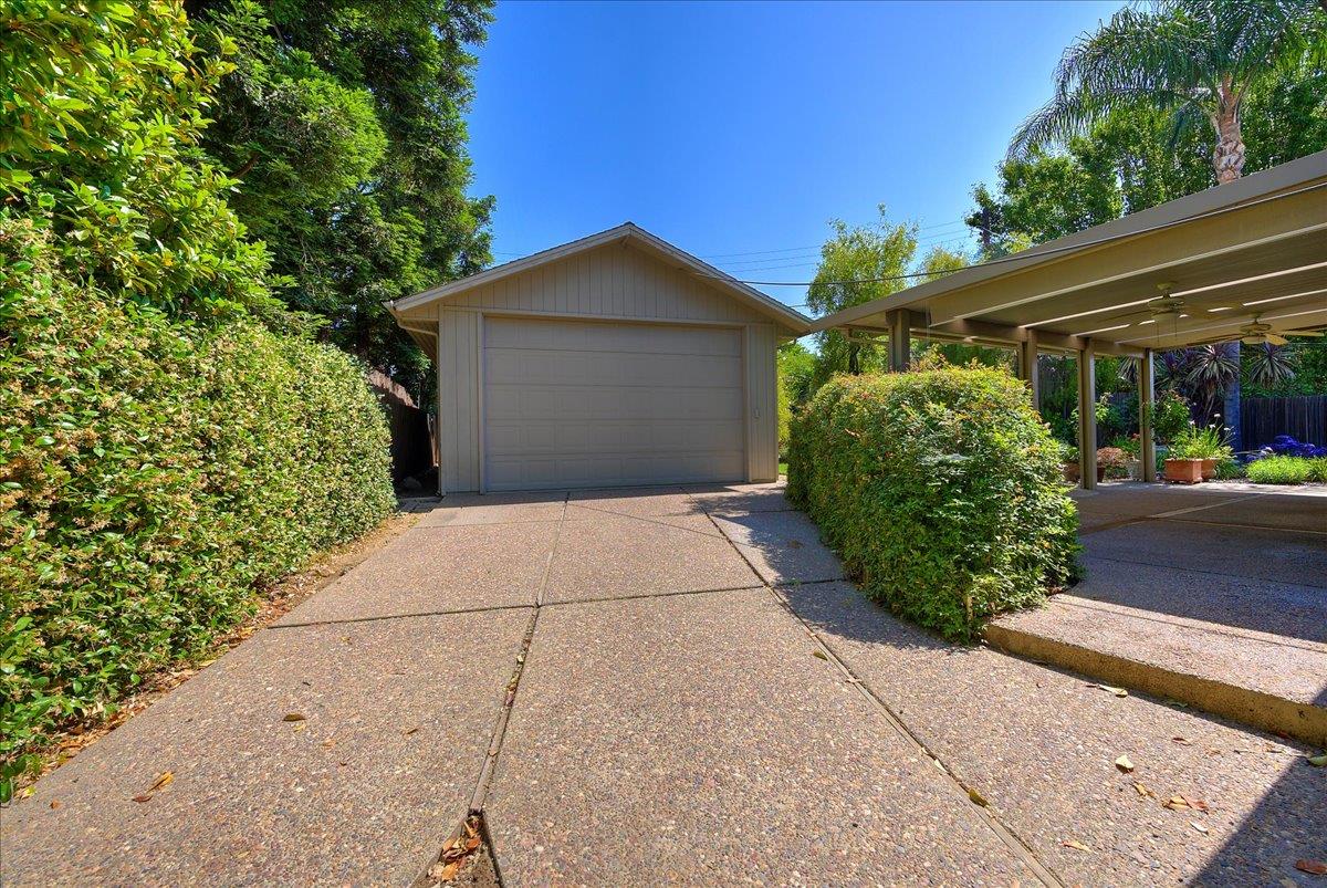 Lusk Drive, Sacramento, California image 37