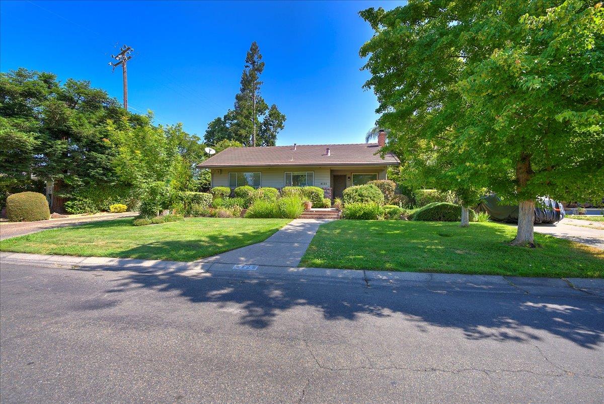 Lusk Drive, Sacramento, California image 2