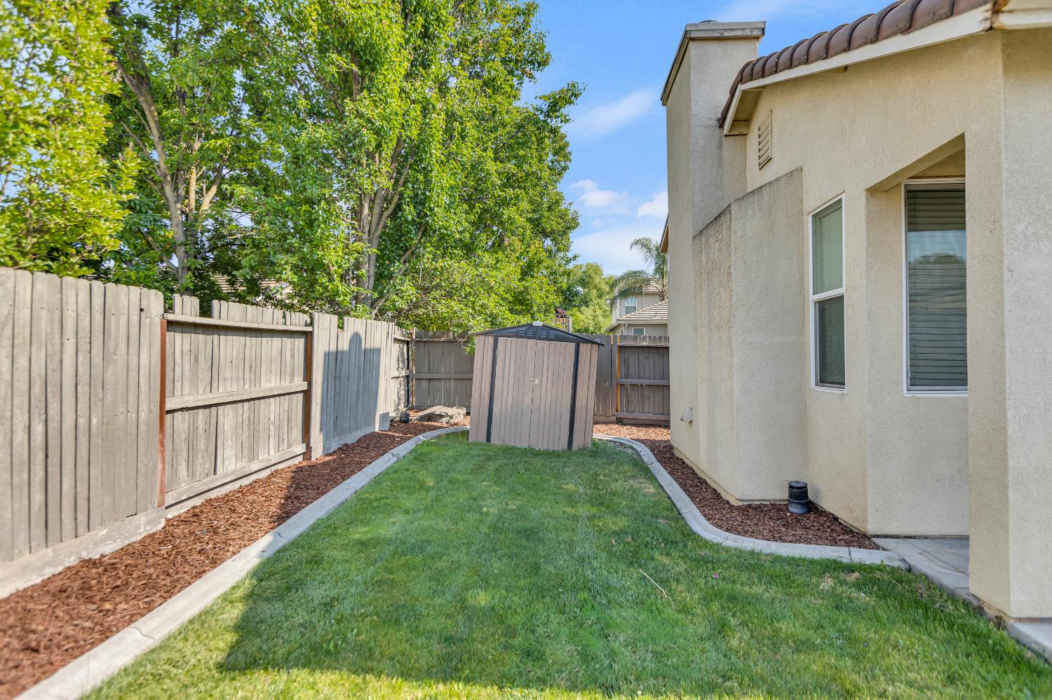 Regency Park Circle, Sacramento, California image 46
