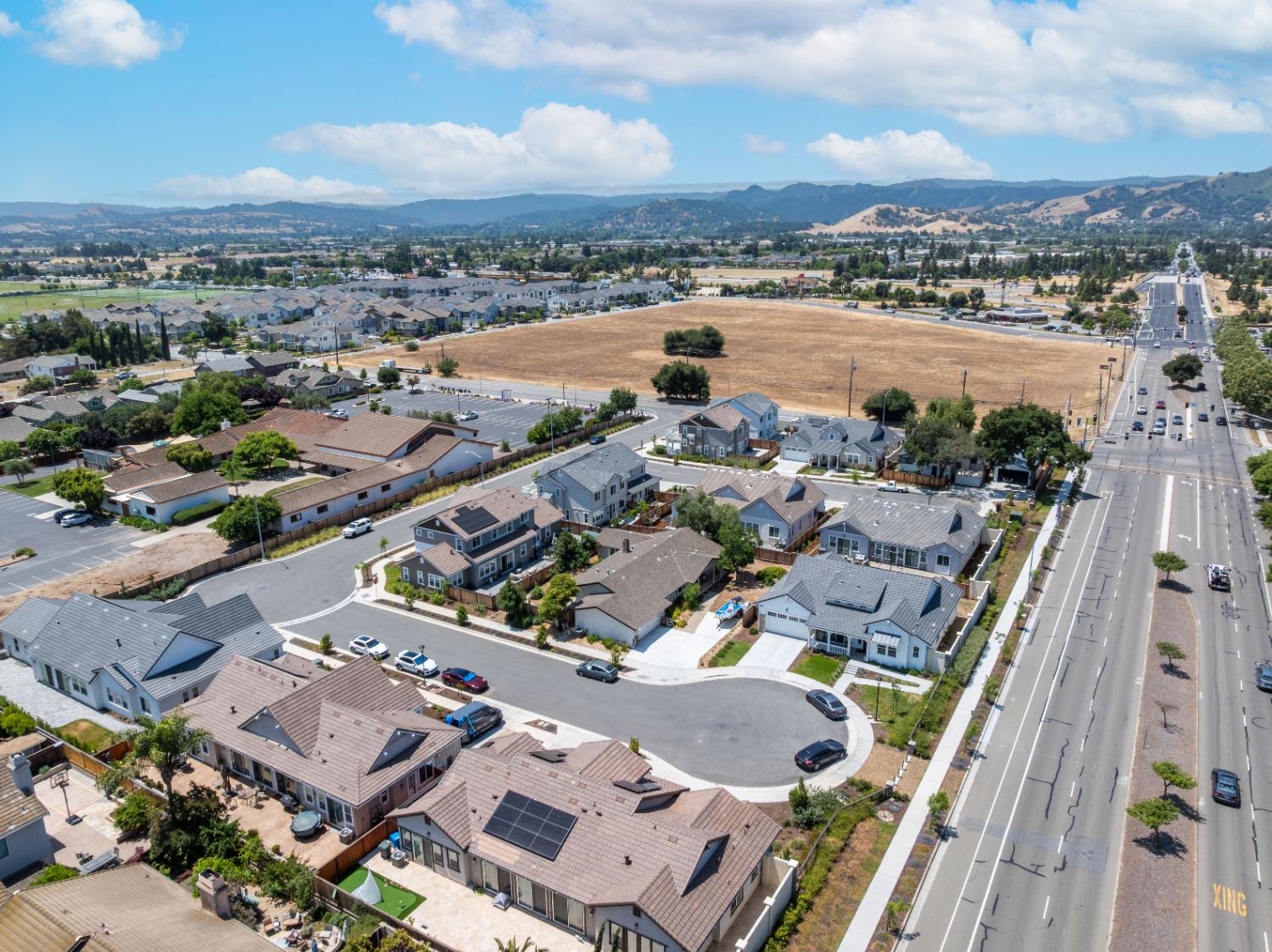 Burgundy Lane, Morgan Hill, California image 4