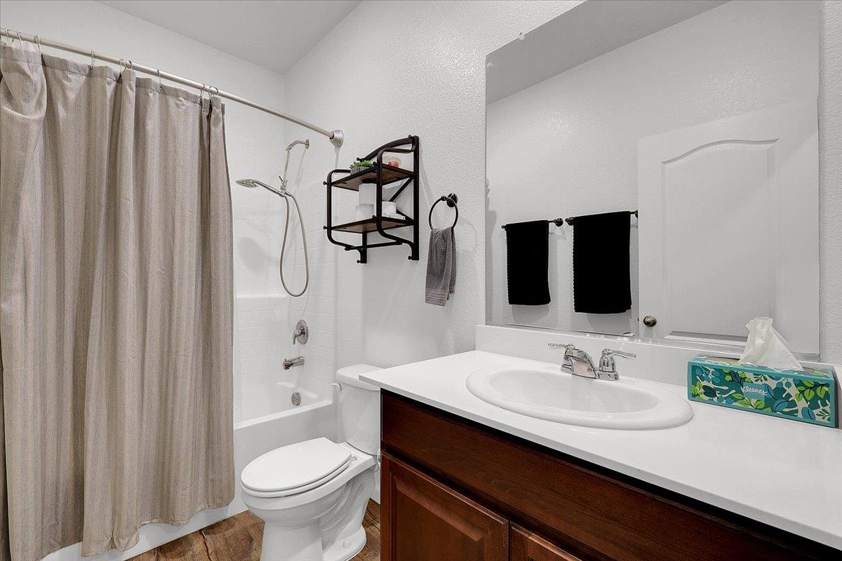 Glowhaven Street, Marysville, California image 8