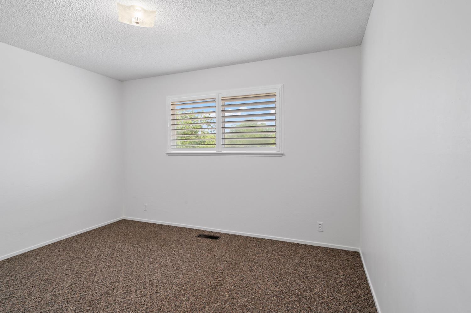 E Collier Road, Clements, California image 33