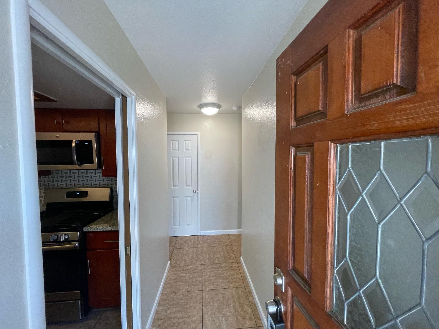 Laurel Avenue, Olivehurst, California image 3