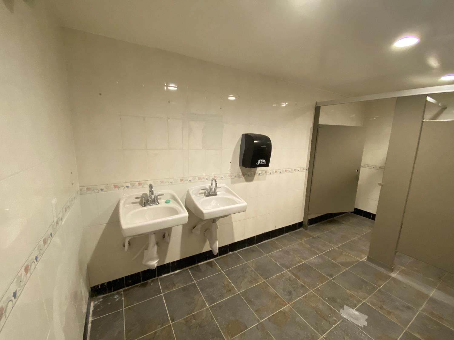 Detail Gallery Image 7 of 10 For 6880 West Ln, Stockton,  CA 95210 - – Beds | – Baths
