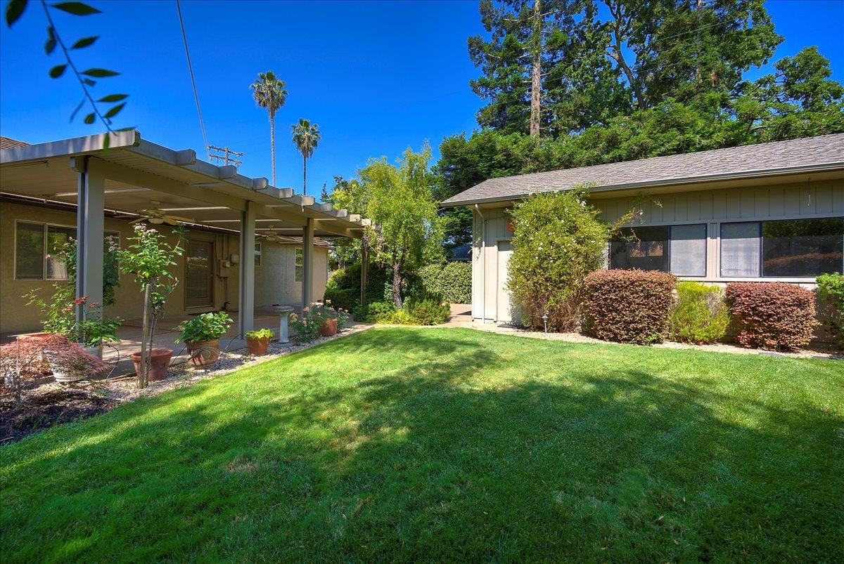 Lusk Drive, Sacramento, California image 34
