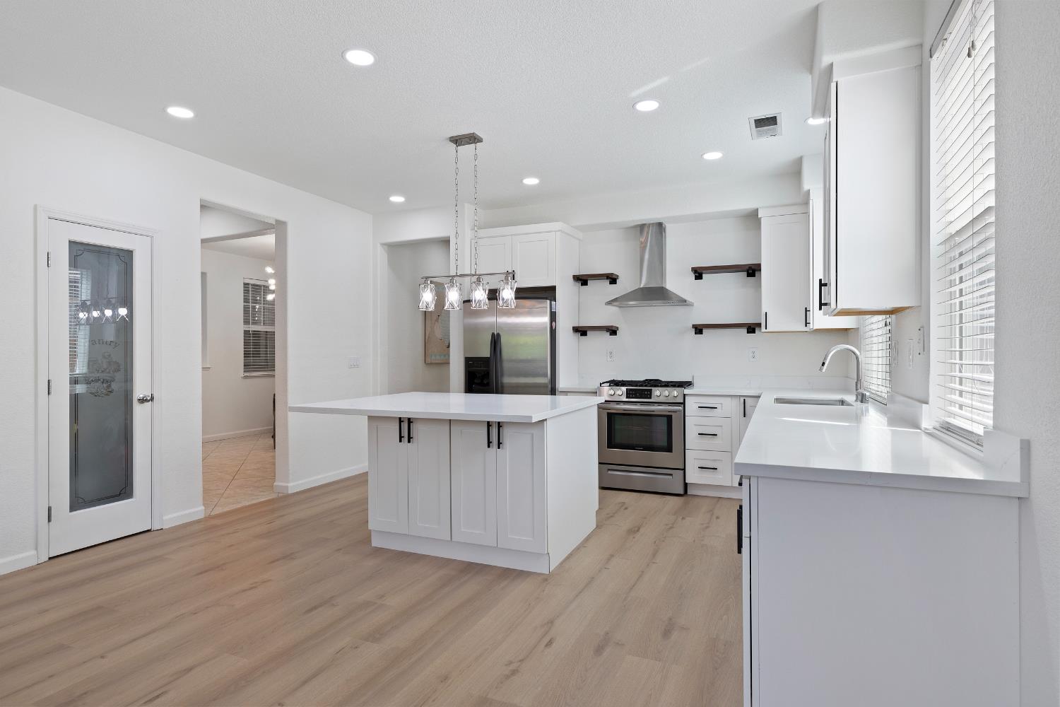 Shearwater Drive, Patterson, California image 15