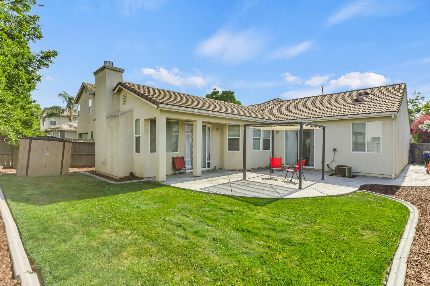 Regency Park Circle, Sacramento, California image 7
