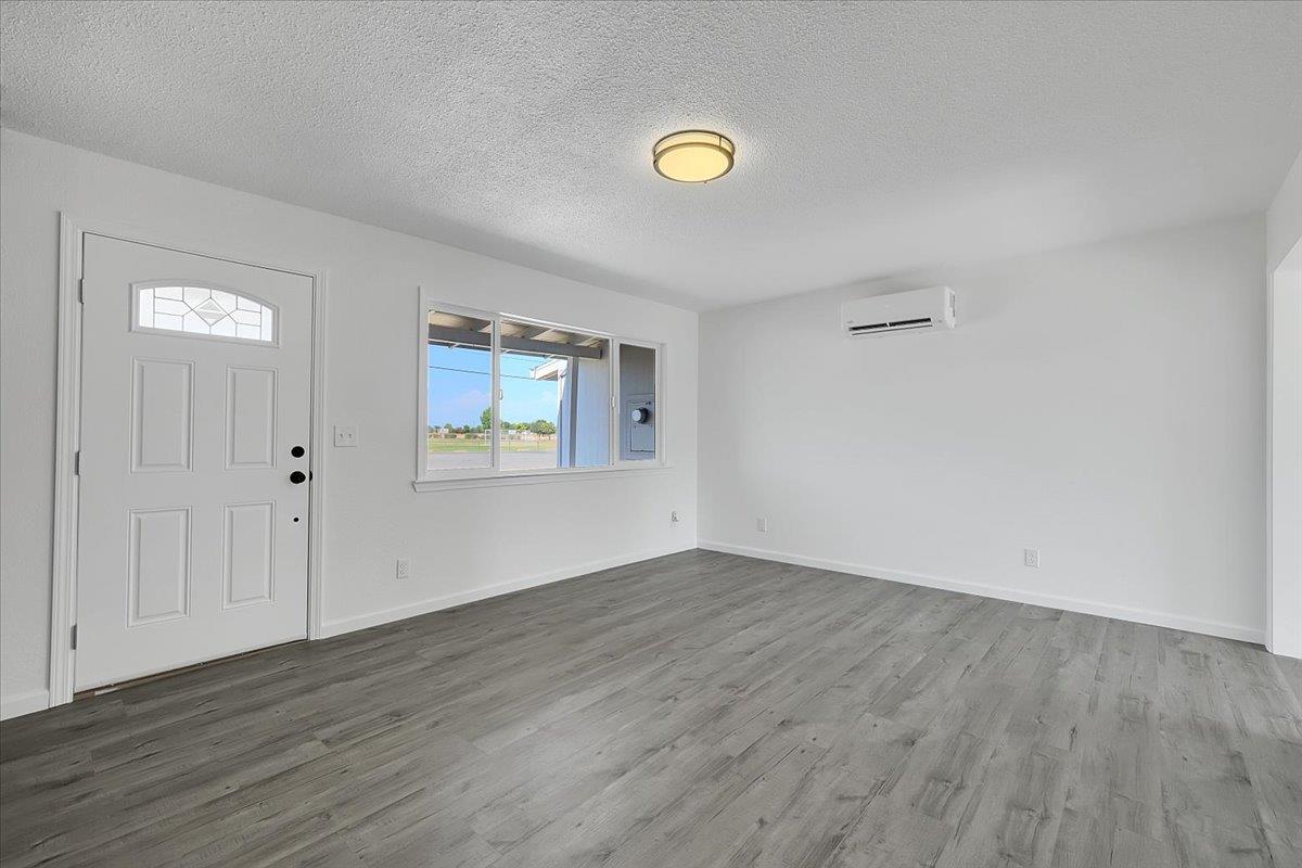 10th Avenue, Olivehurst, California image 6