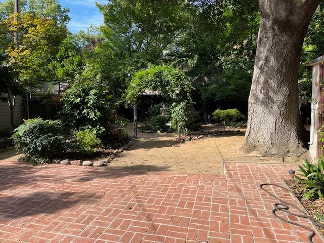 Vallejo Way, Sacramento, California image 11