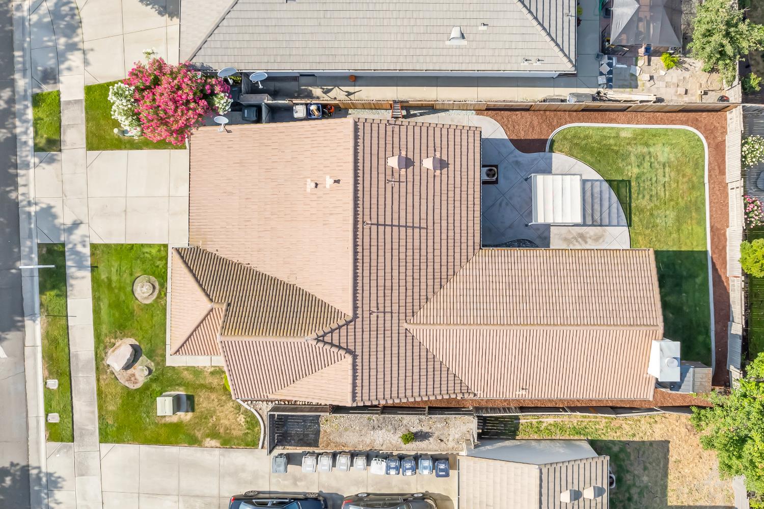 Regency Park Circle, Sacramento, California image 50