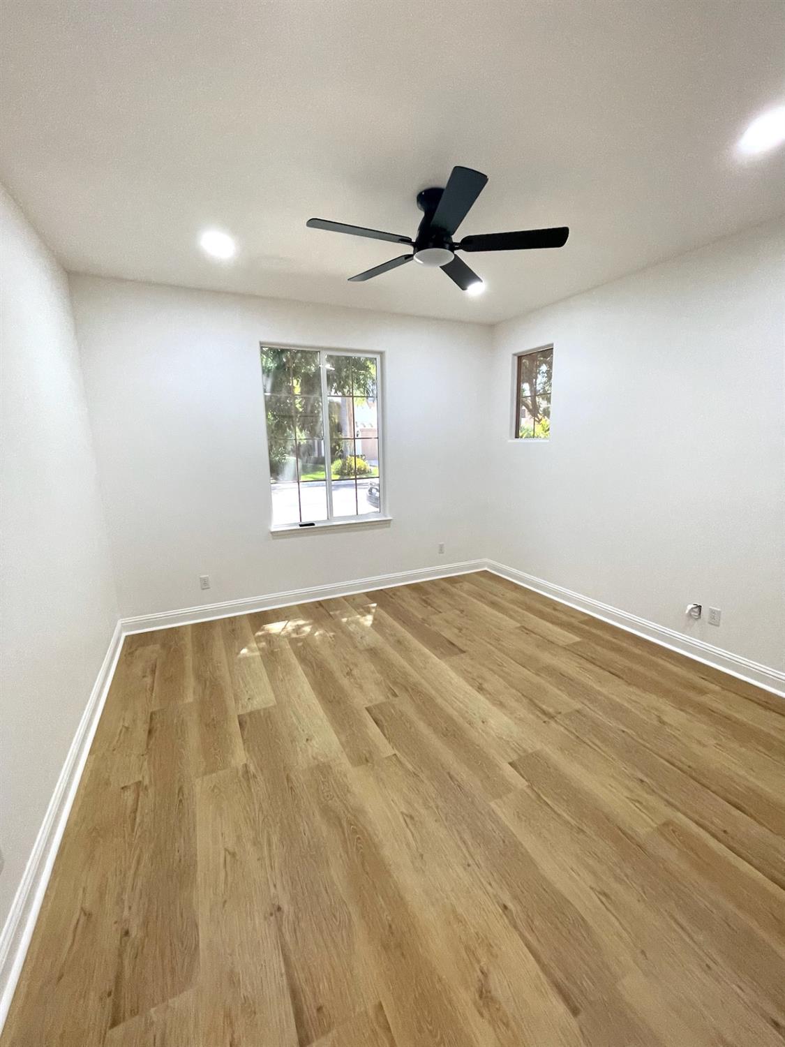Thornhill Way, Modesto, California image 10