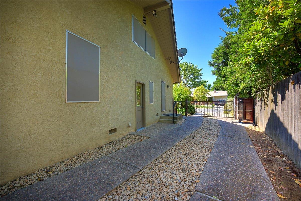 Lusk Drive, Sacramento, California image 38