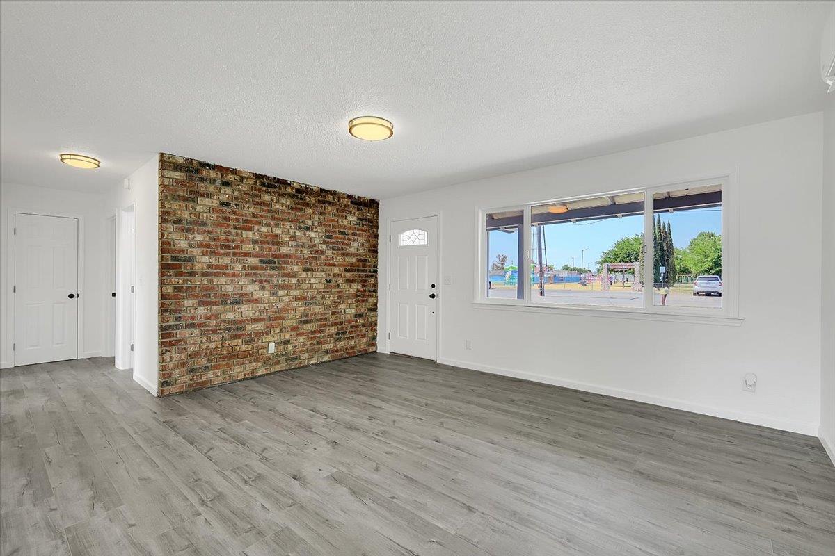 10th Avenue, Olivehurst, California image 7