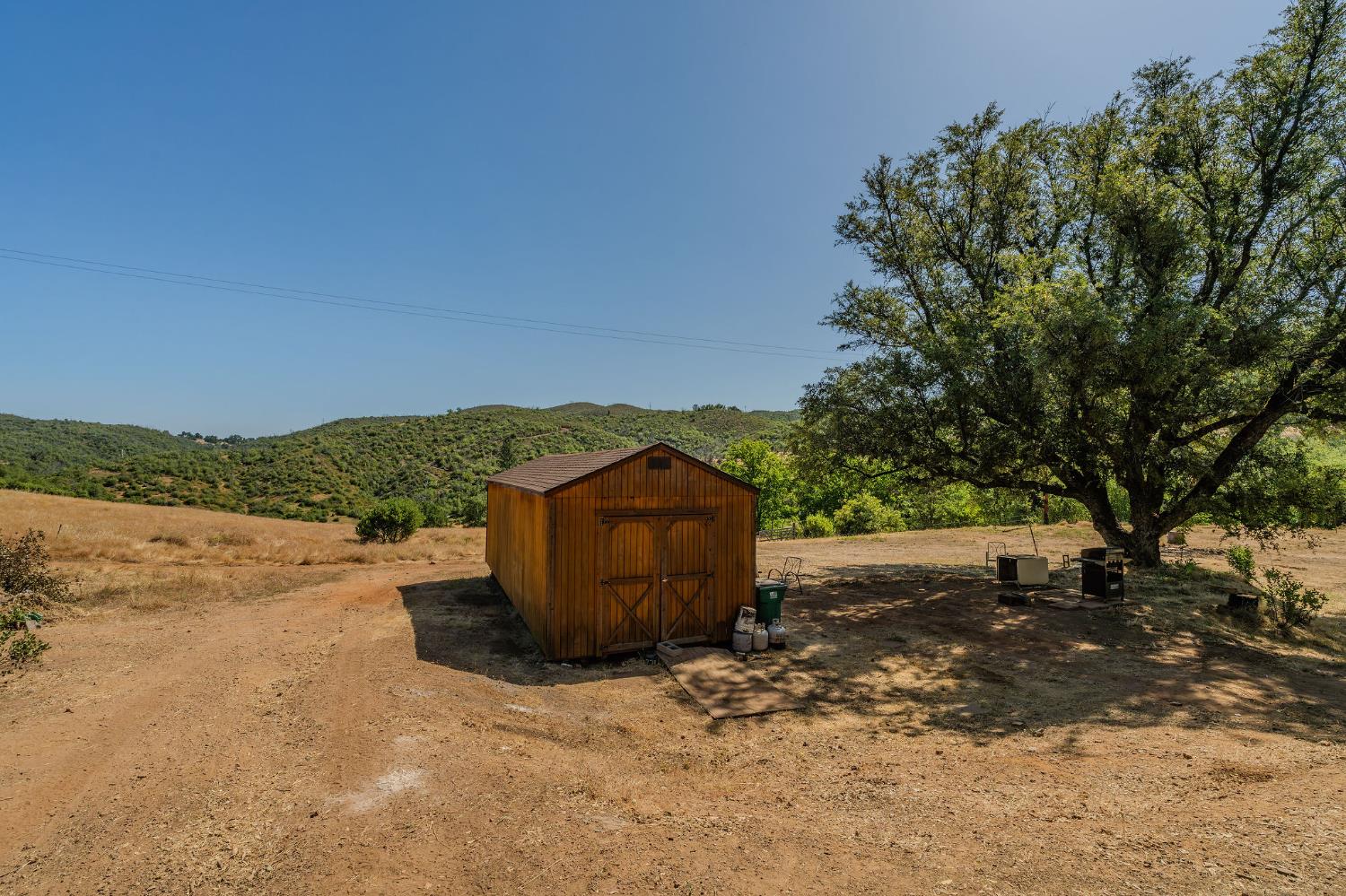 E Hawver Road, Mokelumne Hill, California image 12