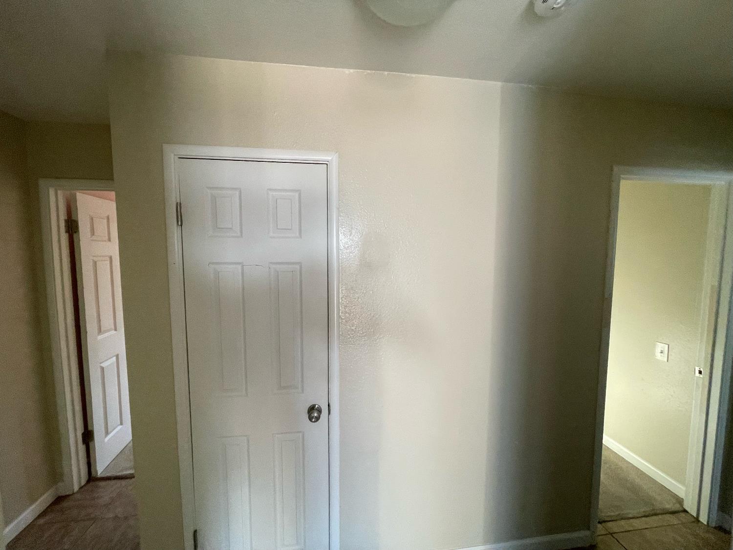 Laurel Avenue, Olivehurst, California image 4