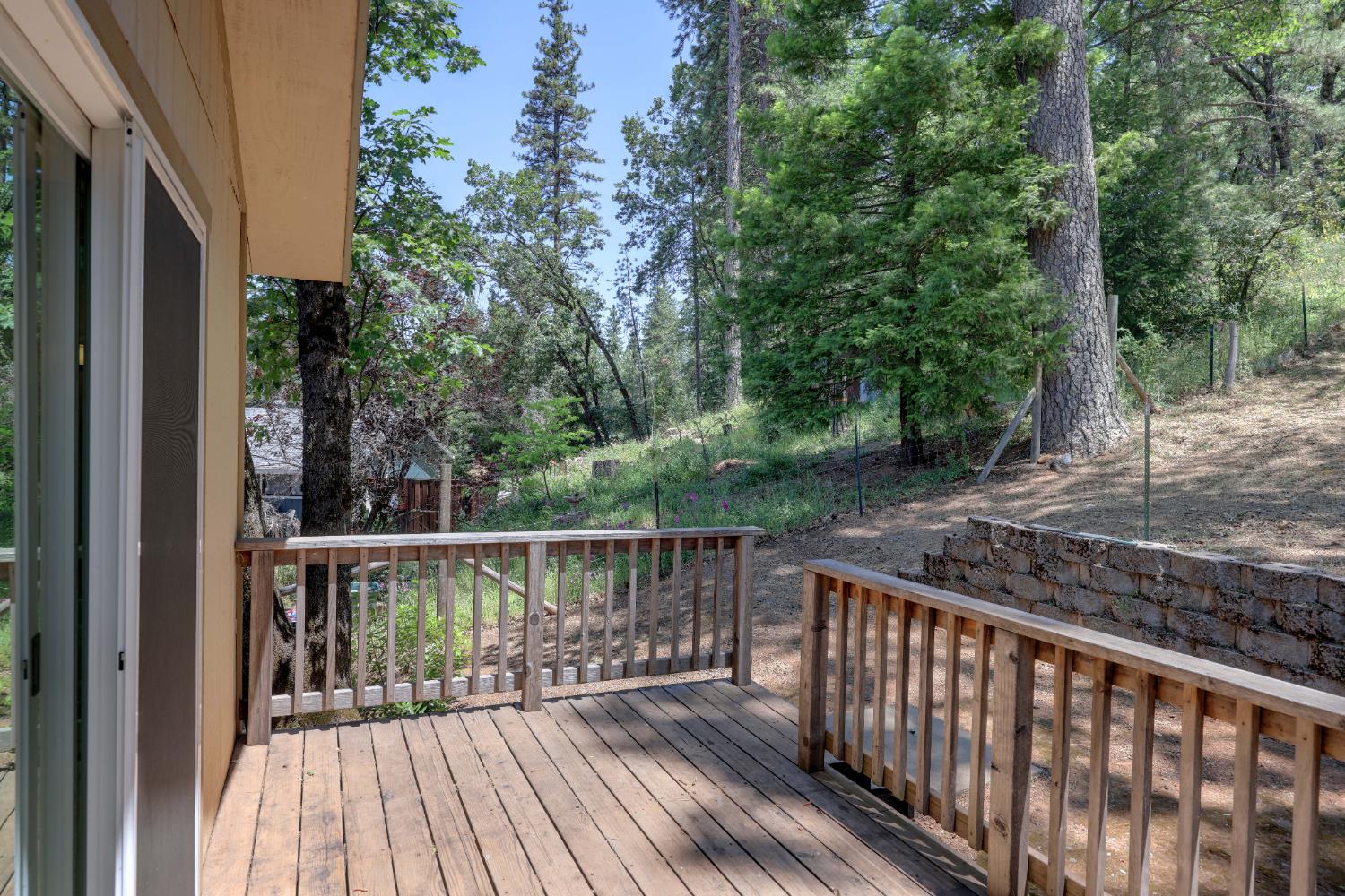 Detail Gallery Image 38 of 66 For 895 Sunray Ln, Colfax,  CA 95713 - 3 Beds | 3 Baths