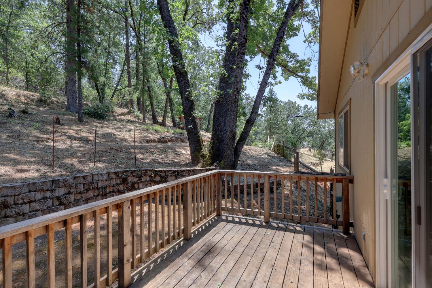 Detail Gallery Image 37 of 66 For 895 Sunray Ln, Colfax,  CA 95713 - 3 Beds | 3 Baths
