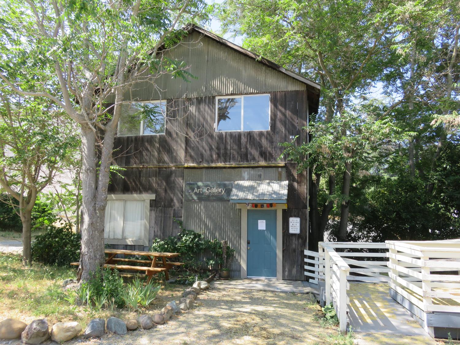 Detail Gallery Image 6 of 94 For 23 W Saint Charles St, San Andreas,  CA 95249 - 3 Beds | 2 Baths