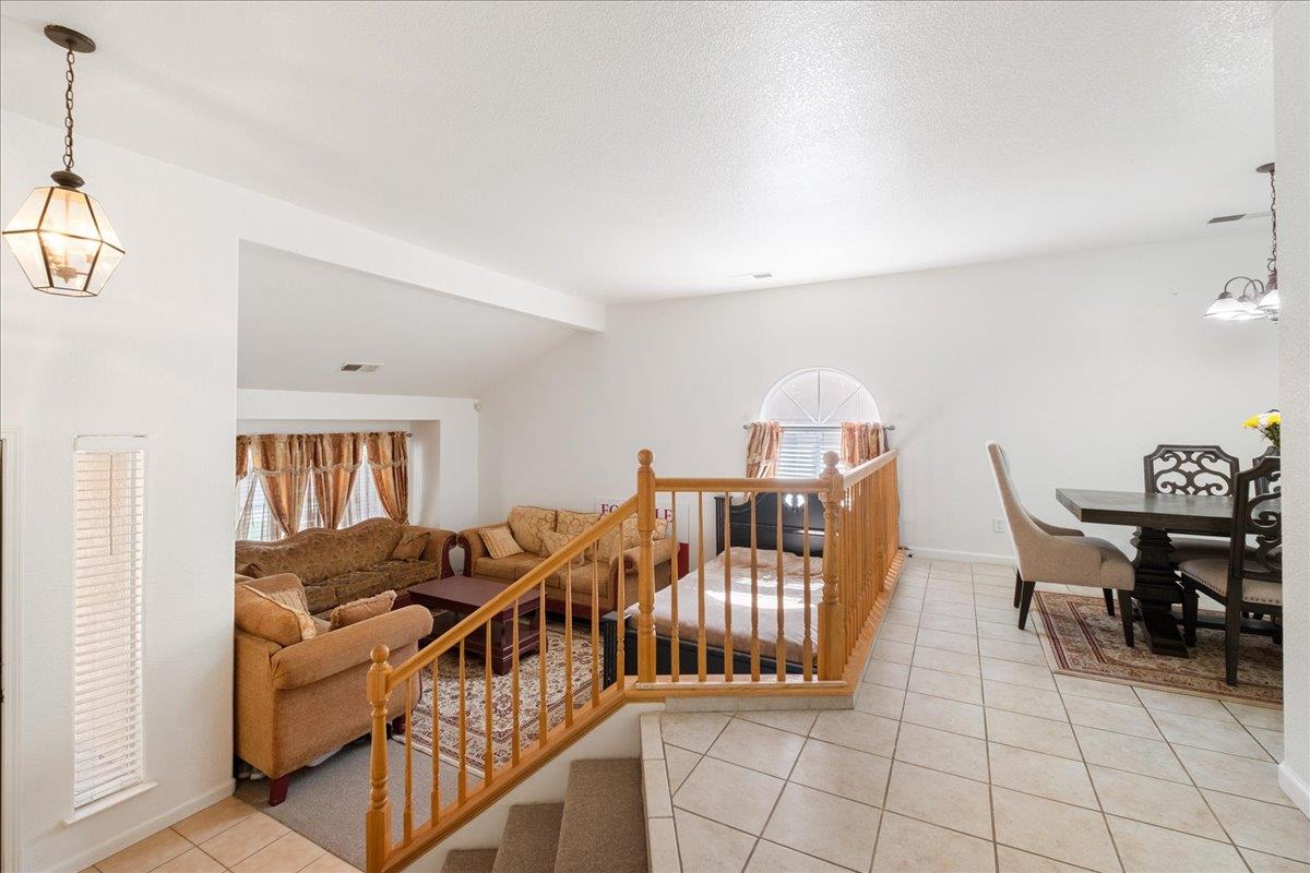 Detail Gallery Image 7 of 29 For 1684 via Milano, Gustine,  CA 95322 - 4 Beds | 3 Baths